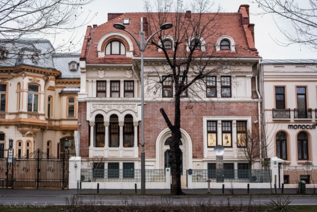 cladire veche Piata Romana Bucuresti